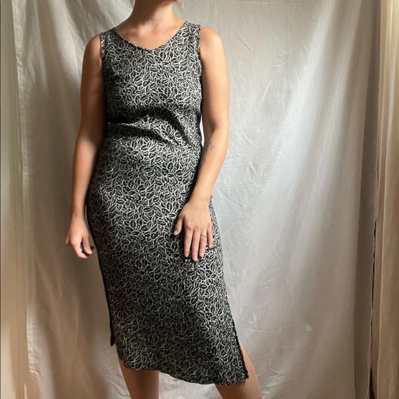 90s Rayon Leaf Print Midi Dress - Picture 2 of 7